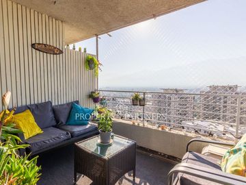Amplio Departamento de 98 m² Totales en Inmejorable Ubicación de Macul!