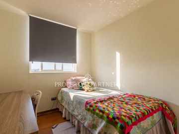 Amplio Departamento de 98 m² Totales en Inmejorable Ubicación de Macul!