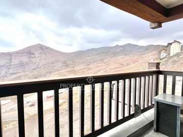 Valle Nevado, ski in and out