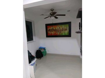 Casa ESQUINERA DE DOS PISOS en Venta- CONJUNTO CERRADO - La Castellana