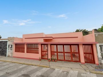 Casa a la Venta en La Perla