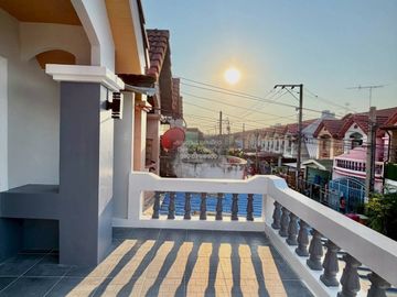 FOR SELL Townhouse/Townhome  Kamollak Westgate - Bang Yai MRT-Sam Yaek Bang Yai CX-151671