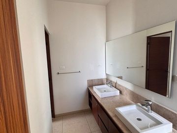 DEPARTAMENTO EN VENTA EN ALTO LAGO