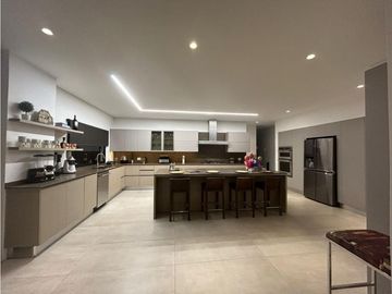 Casa campestre en Urbanización cerrada Llanogrande