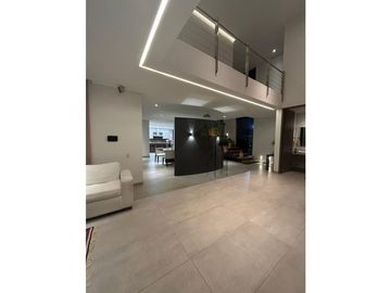 Casa campestre en Urbanización cerrada Llanogrande