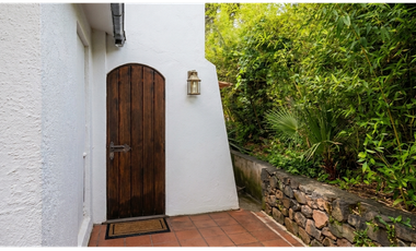 ENCANTADORA CASA || VALLE DE BRAVO || PRIVADA AGUA AZUL