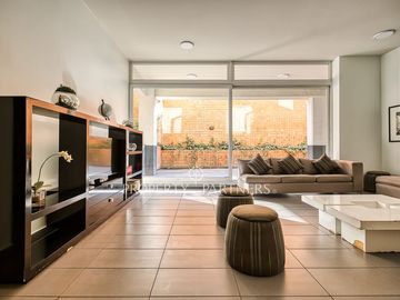 Espectacular y moderno dúplex con doble altura y azotea privada, Hermanos Cabot