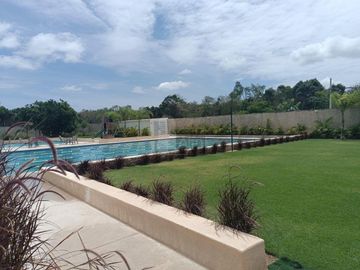 Casa en venta Residencial Vía Cumbres, Cancun de 4 recamaras y 4 baños completos, cuarto servicio
