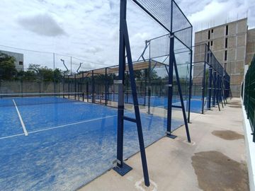 Casa en venta Residencial Vía Cumbres, Cancun de 4 recamaras y 4 baños completos, cuarto servicio