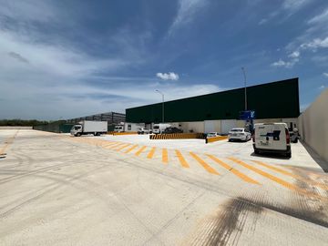 Bodega Industrial cerca de estación TREN MAYA, sobre carretera Mérida-Cancún.