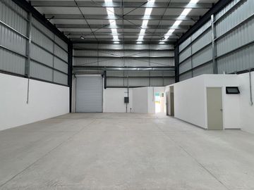 Bodega Industrial cerca de estación TREN MAYA, sobre carretera Mérida-Cancún.