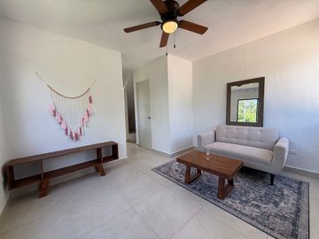 Casa de 2 recámaras dentro de la Ciudad