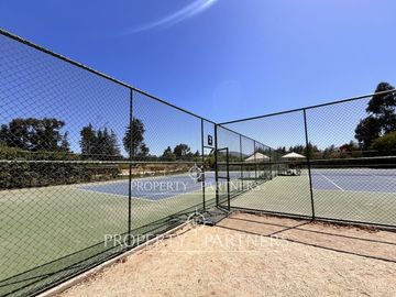 Terreno en consolidado condominio en Polo Maitencillo