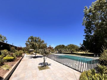 Terreno en consolidado condominio en Polo Maitencillo