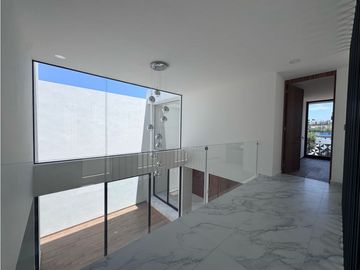 Casa en Venta en Lomas de Angelópolis II, Parque Berna