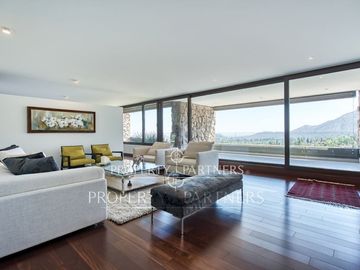 Excelente precio, lindo departamento, preciosa vista.