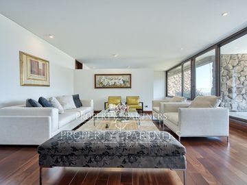 Excelente precio, lindo departamento, preciosa vista.