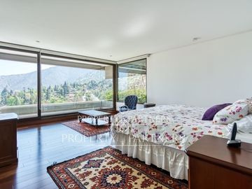 Excelente precio, lindo departamento, preciosa vista.