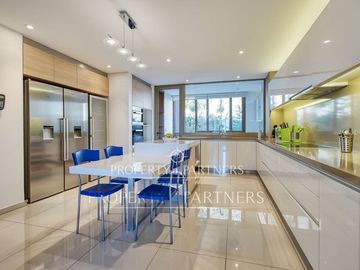Excelente precio, lindo departamento, preciosa vista.