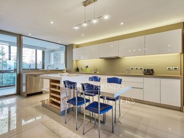 Excelente precio, lindo departamento, preciosa vista.