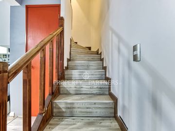 Acogedora casa familiar con amplio terreno en Ñuñoa