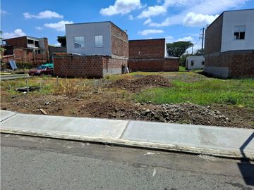 VENTA CASAS Y LOTES-  SOLARES DEL COUNTRY
