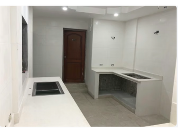 VENDO CASA HATO PINTADO DE 3 NIVELES