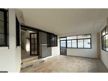 VENDO CASA HATO PINTADO DE 3 NIVELES