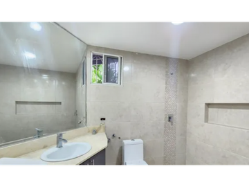 VENDO CASA HATO PINTADO DE 3 NIVELES