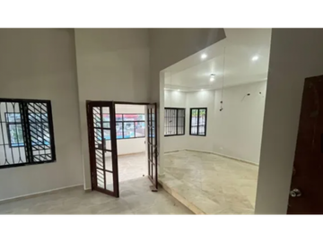VENDO CASA HATO PINTADO DE 3 NIVELES