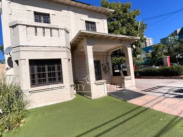ARRIENDO ESQUINA COMERCIAL - Gran Avenida con Carmen Mena, San Miguel