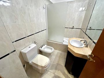 VENTA DEPTO 3 AMB PATIO GUARDACOCHE BAULERA BOEDO