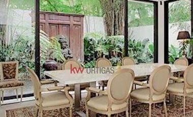 Ultra-Luxury House for Sale in San Lorenzo Village, Makati City