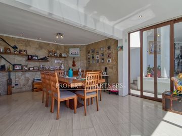Vive el lujo desde el primer día, Casa amoblada en Jardines del Sur