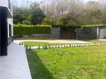 Finca en San Jerónimo , Antioquia, Colombia.