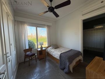 Casa en Pilara La Berlina 4 dorm en suite y pileta