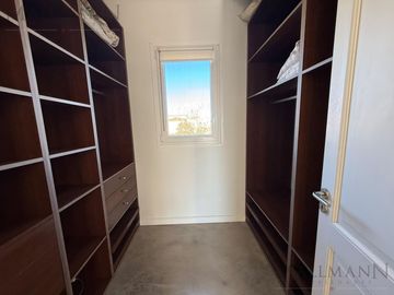 Casa en Pilara La Berlina 4 dorm en suite y pileta