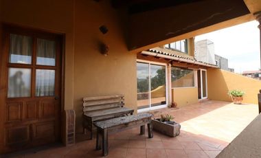 CASA EN VENTA EN PÁTZCUARO, VASCO DE QUIROGA