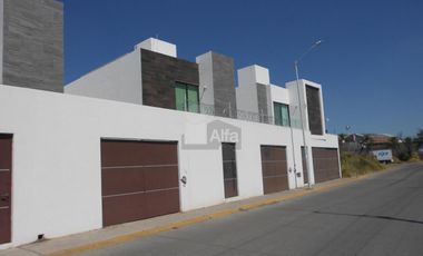 Casa sola en venta en Sindurio, Morelia, Michoacán