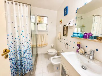 Exc PH tipo  Casa 4 Amb. en Planta Baja, en Bajo de Vte. López