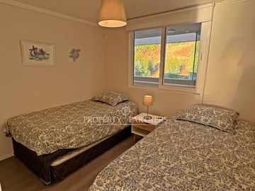 Terraza XL y playa a 30 metros, oportunidad en Papudo