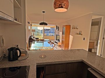 Terraza XL y playa a 30 metros, oportunidad en Papudo