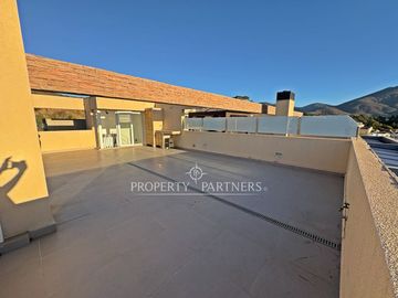 Terraza XL y playa a 30 metros, oportunidad en Papudo