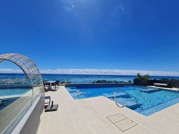 Departamento en Venta de 1 recámara en Playa del Carmen con amenidades y vista al mar.