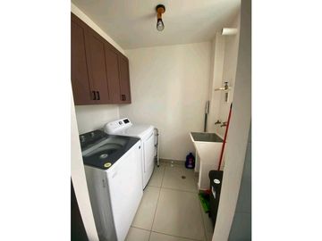 ALQUILER APARTAMENTO MODERNO 3R AMOBLADO AK DISP 07/27