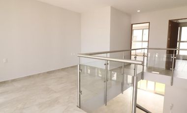 CASA EN VENTA EN MORELIA, ZONA ALTOZANO