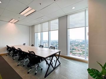 Ruang kerja fleksibel di Regus Menara Palma Simatupang