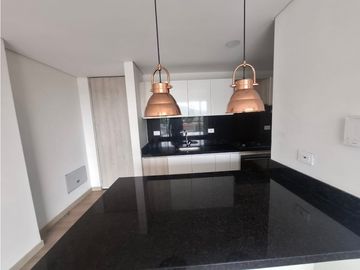 AMPLIO APARTAMENTO EN AVENIDA SUR