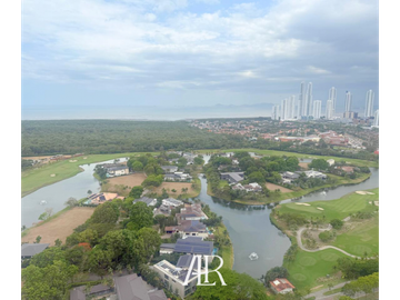 Vendo Penthouse en Santa María Golf & Country Club