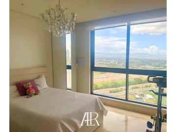 Vendo Penthouse en Santa María Golf & Country Club